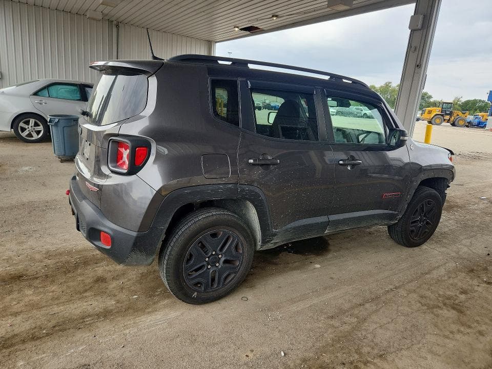 2018 JEEP RENEGADE TRAILHAWK 3