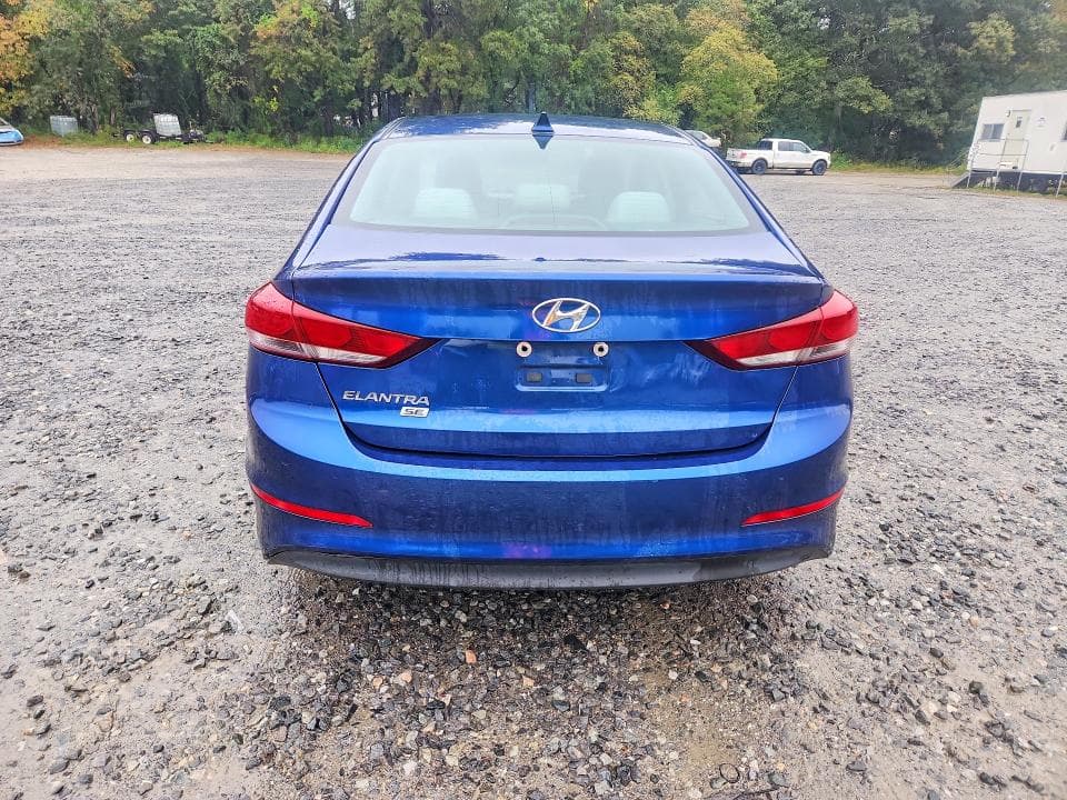 2017 HYUNDAI ELANTRA SE 6