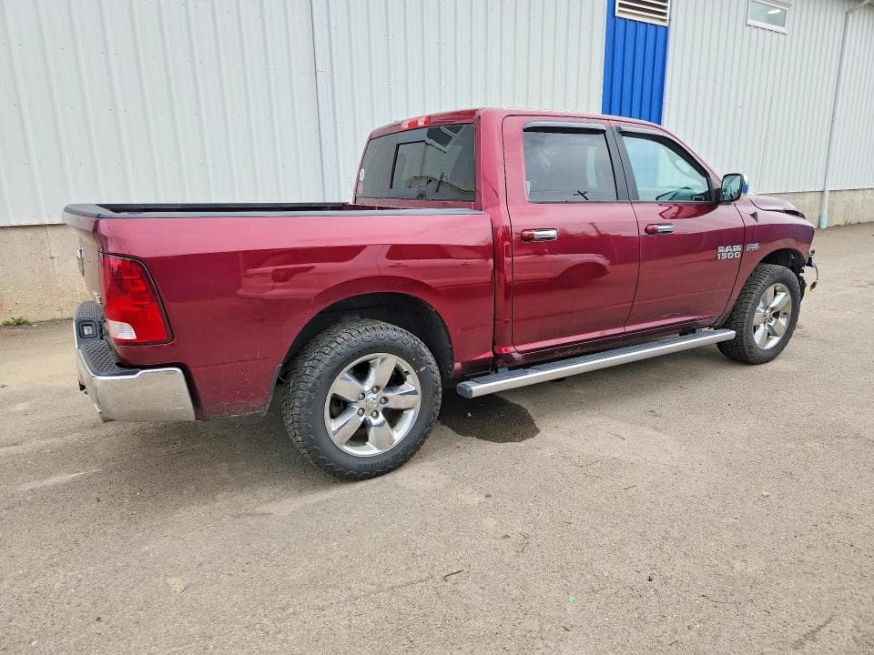 2017 RAM 1500 SLT 3