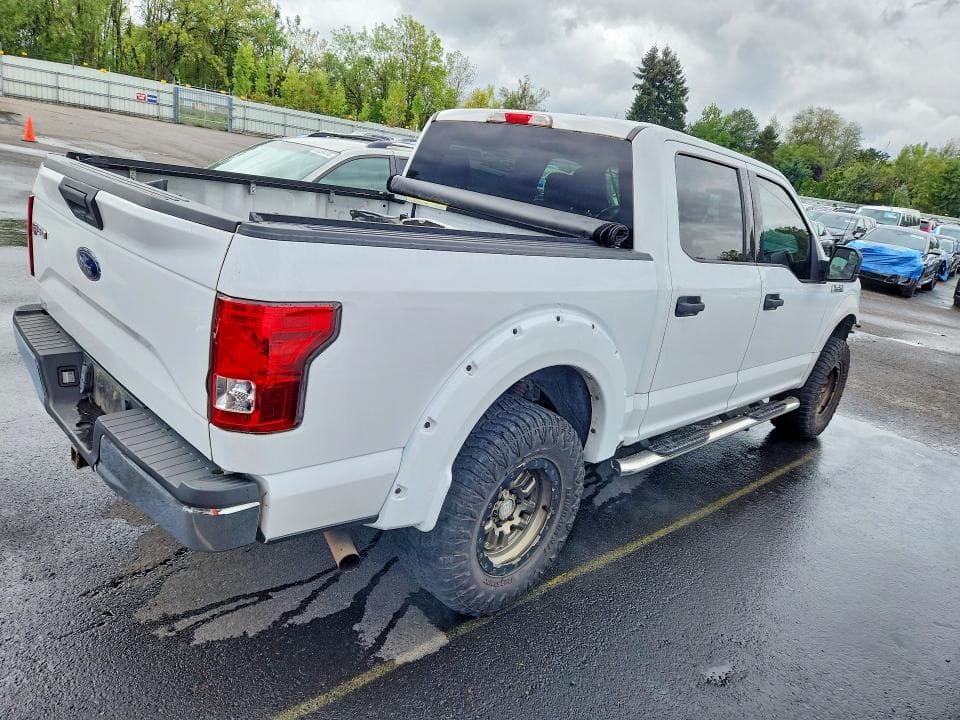2017 FORD F150 SUPERCREW 3
