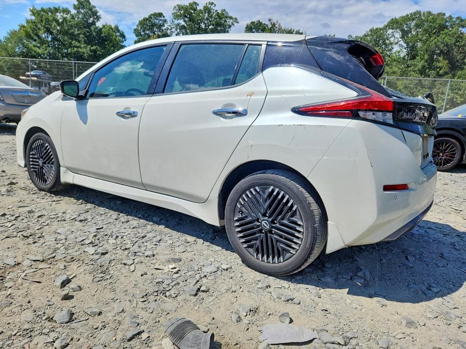 2024 NISSAN LEAF SV PLUS 2