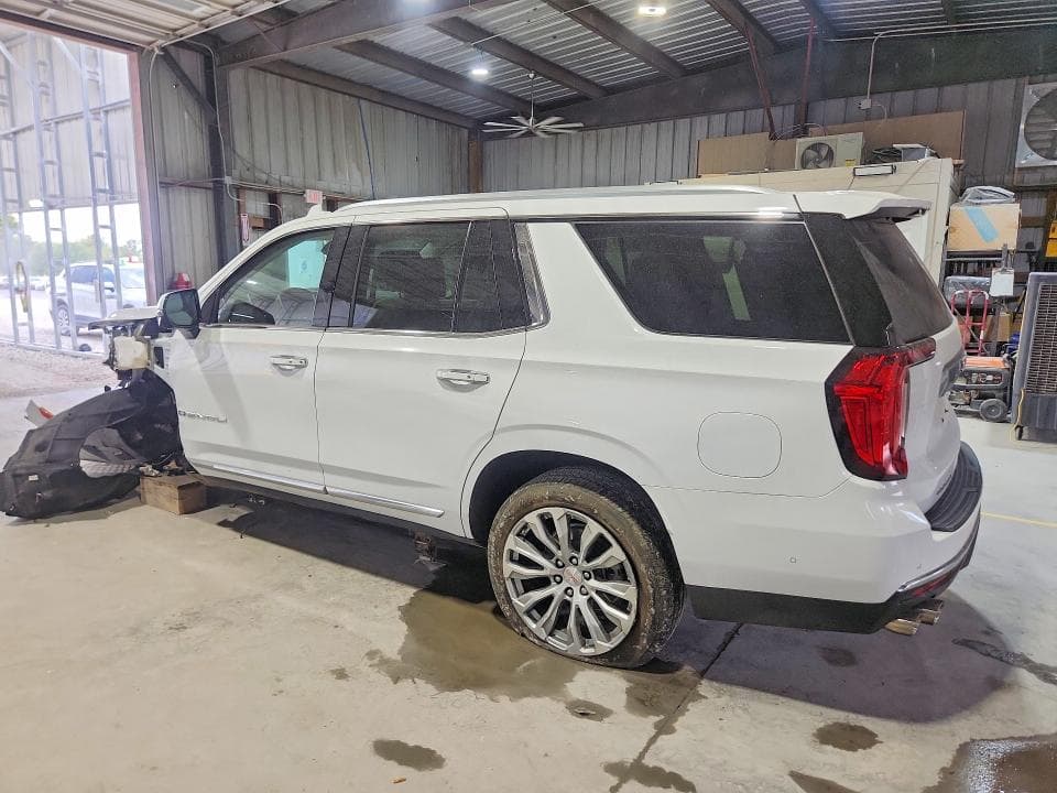 2023 GMC YUKON DENALI 2