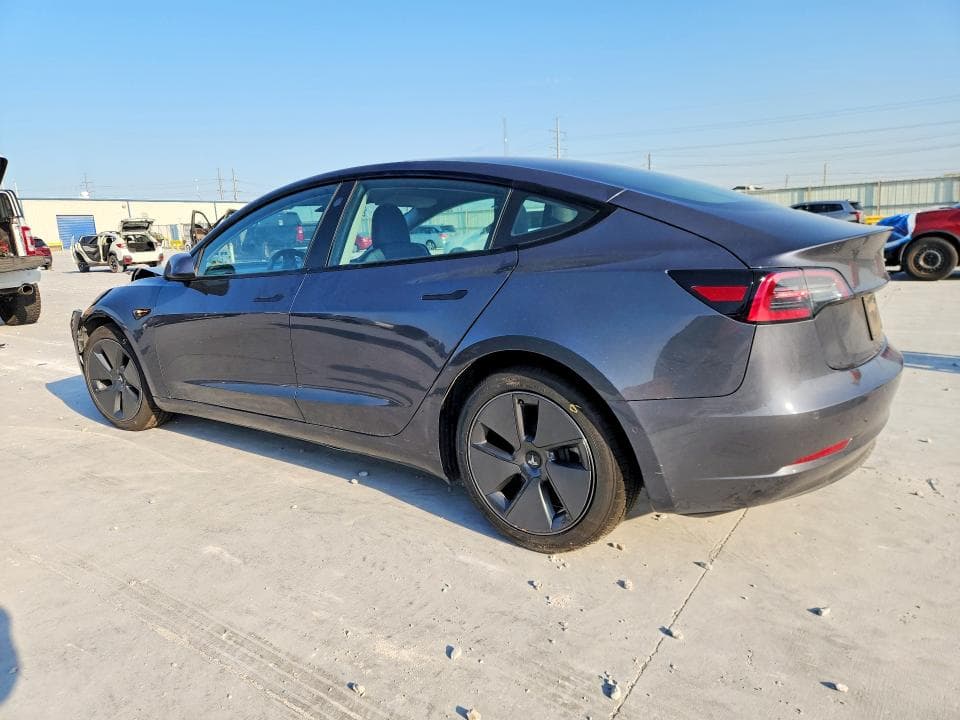 2022 TESLA MODEL 3 2