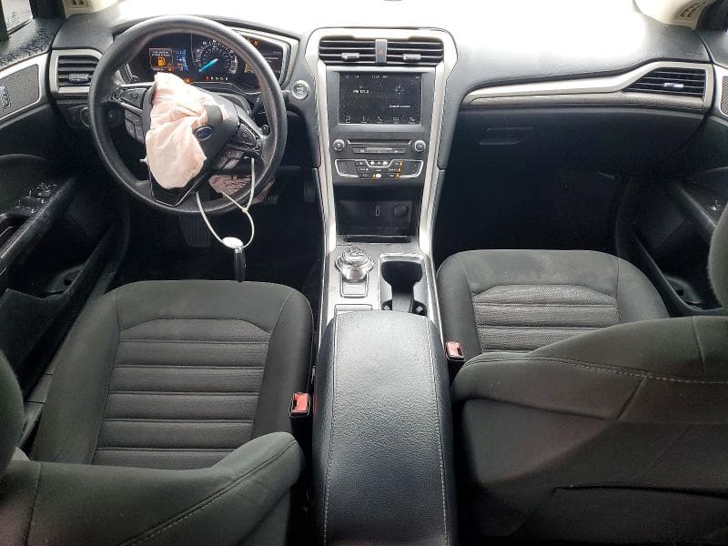 2017 FORD FUSION SE 8