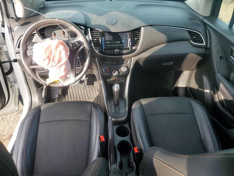 2017 CHEVROLET TRAX 1LT 8