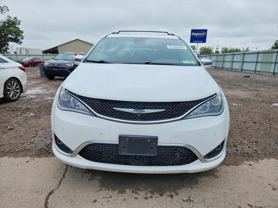 2017 CHRYSLER PACIFICA LIMITED 5