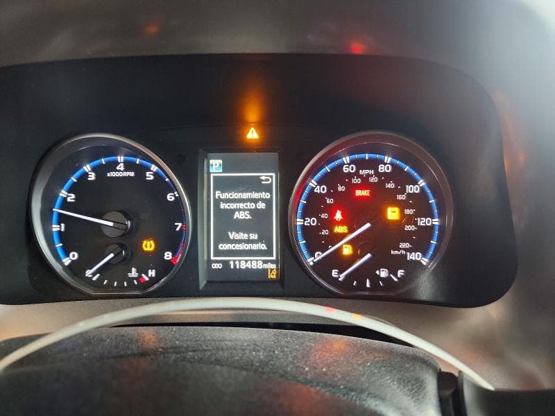 2017 TOYOTA RAV4 LE 9
