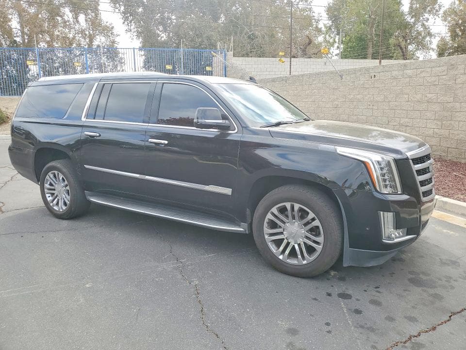 2017 CADILLAC ESCALADE ESV 4