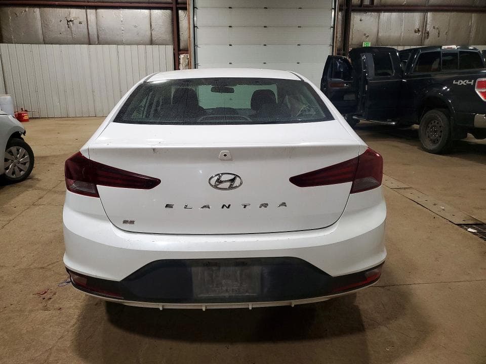 2019 HYUNDAI ELANTRA SE 6