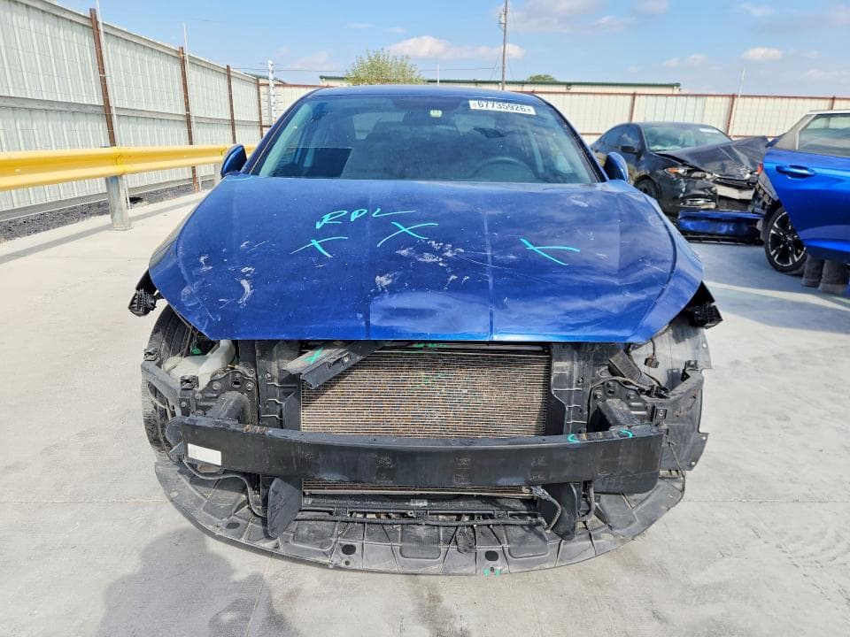 2019 HYUNDAI ELANTRA SE 5
