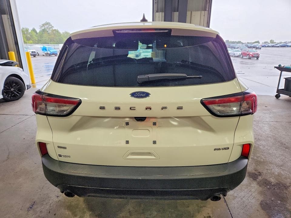 2021 FORD ESCAPE SE 6