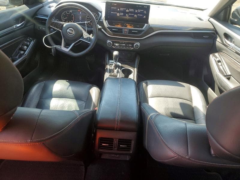 2023 NISSAN ALTIMA SR 8