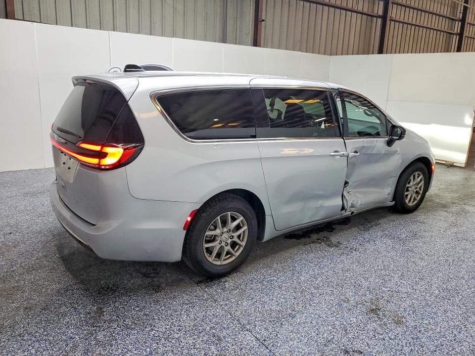 2026 CHRYSLER PACIFICA SELECT 3