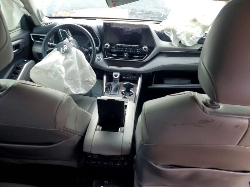 2021 TOYOTA HIGHLANDER HYBRID PLATINUM 8