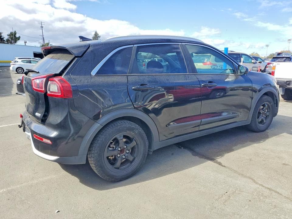 2019 KIA NIRO LX 3