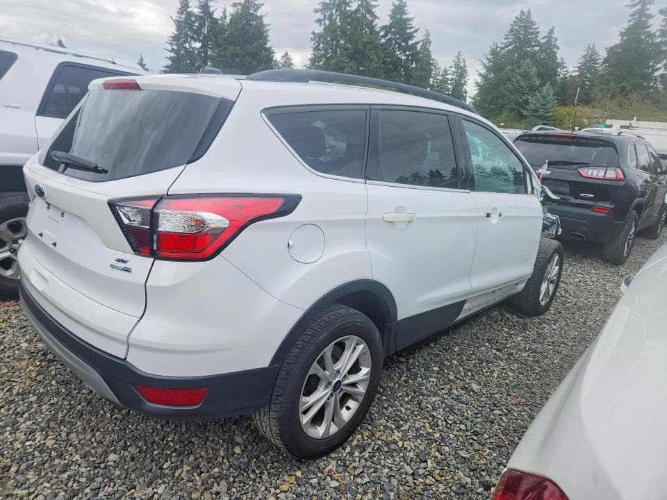 2018 FORD ESCAPE SE 3