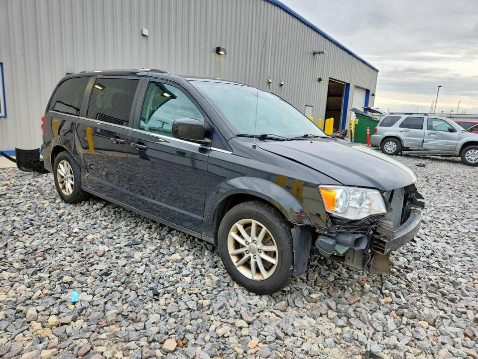 2018 DODGE GRAND CARAVAN SXT 4