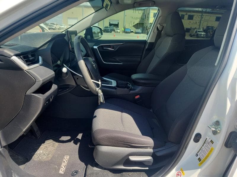 2019 TOYOTA RAV4 XLE 7