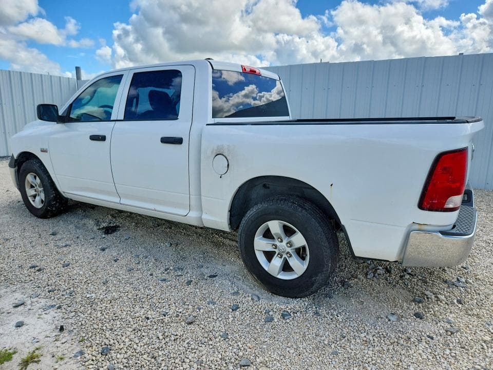 2018 RAM 1500 ST 2