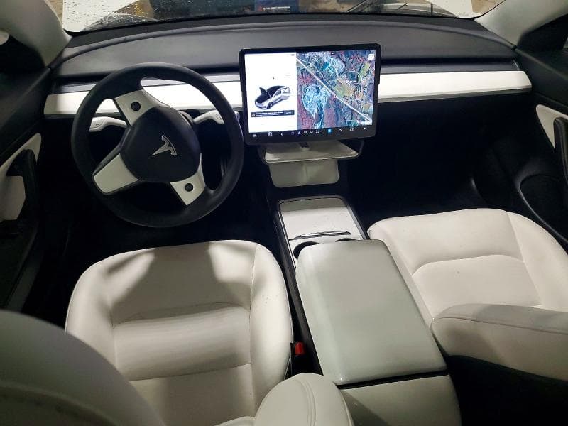 2021 TESLA MODEL 3 8