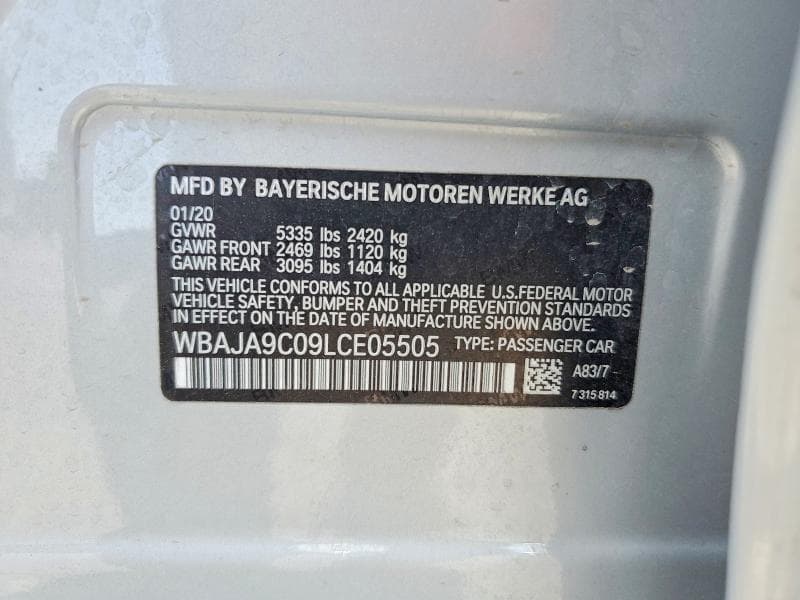 2020 BMW 530E 12