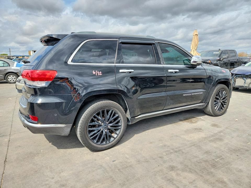 2018 JEEP GRAND CHEROKEE SUMMIT 3