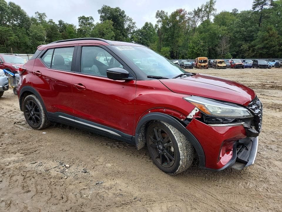 2022 NISSAN KICKS SR 4
