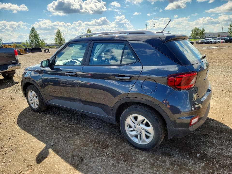 2023 HYUNDAI VENUE SEL 2
