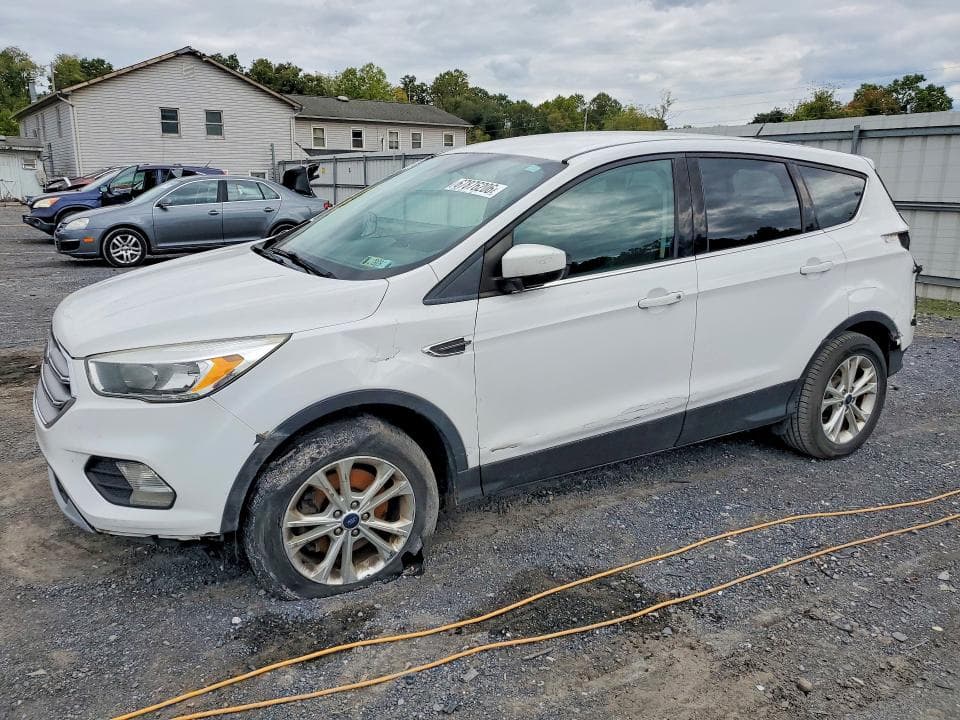 2017 FORD ESCAPE SE - 1