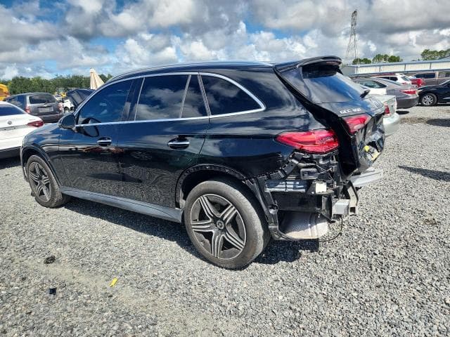 2023 MERCEDES-BENZ GLC 300 2