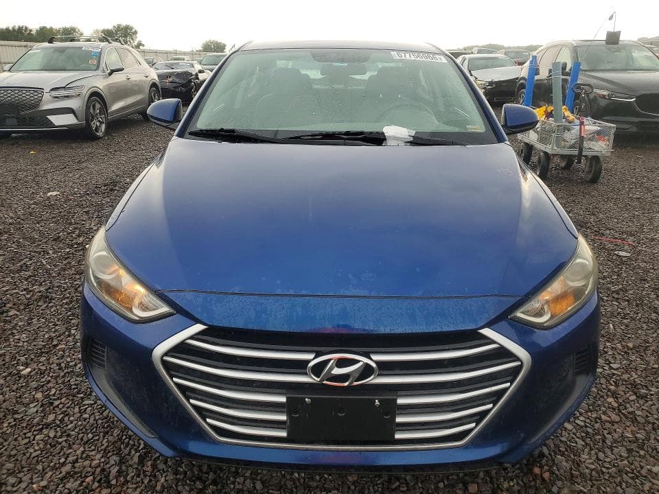 2017 HYUNDAI ELANTRA SE 5