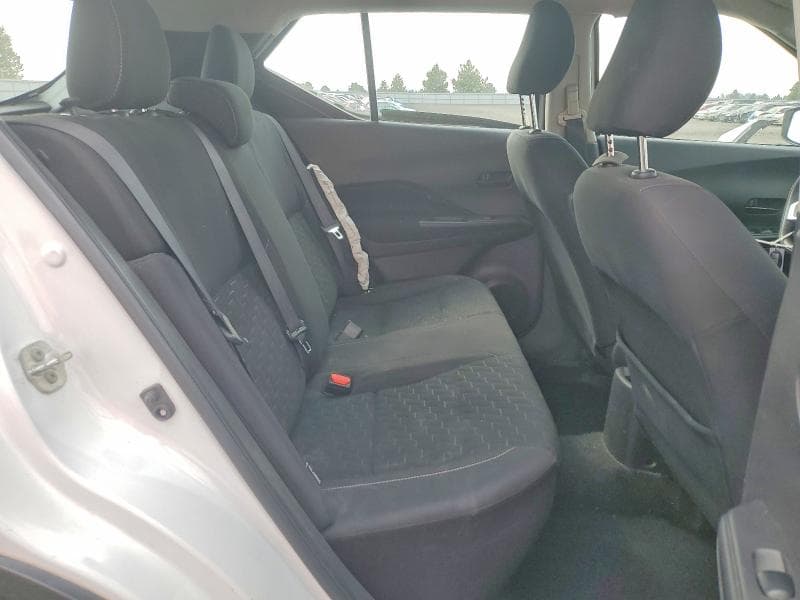 2021 NISSAN KICKS S 10