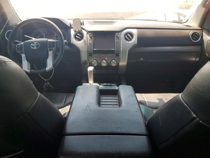2017 TOYOTA TUNDRA SR5 8