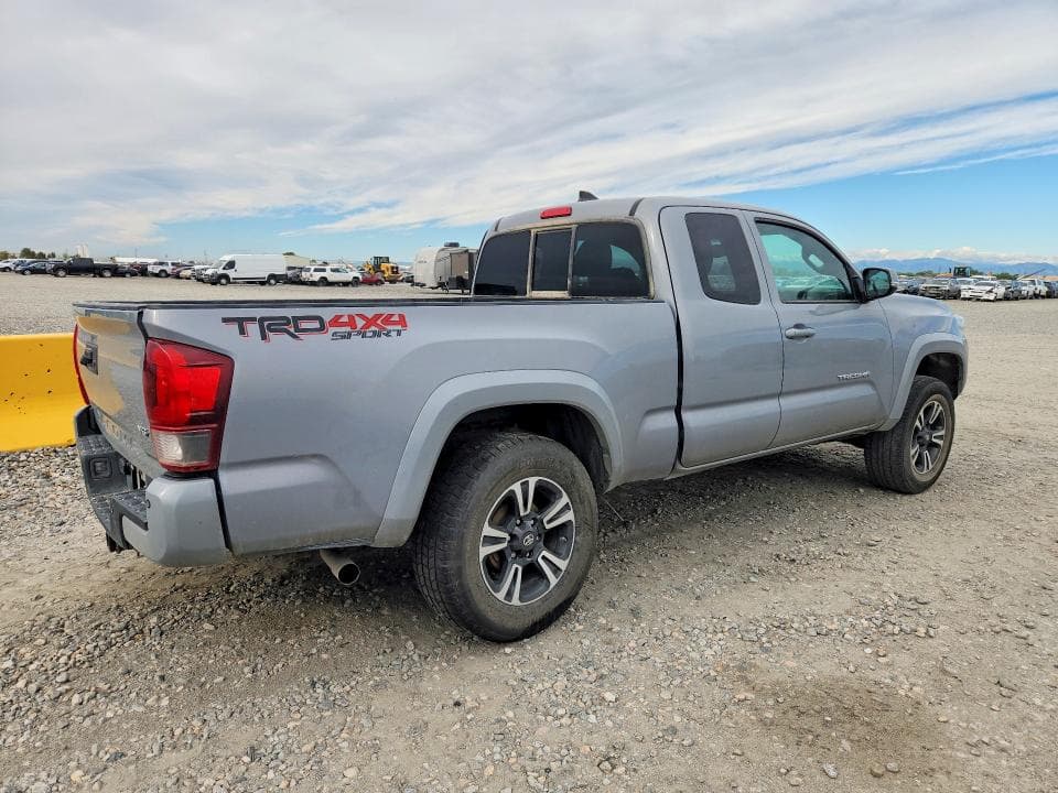 2019 TOYOTA TACOMA TRD SPORT 3