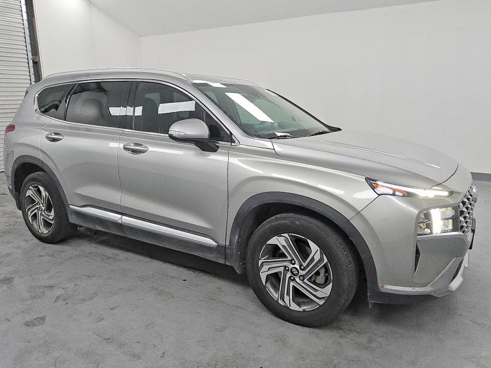 2021 HYUNDAI SANTA FE SEL 4