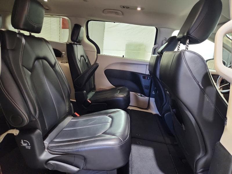 2024 CHRYSLER PACIFICA TOURING L 11