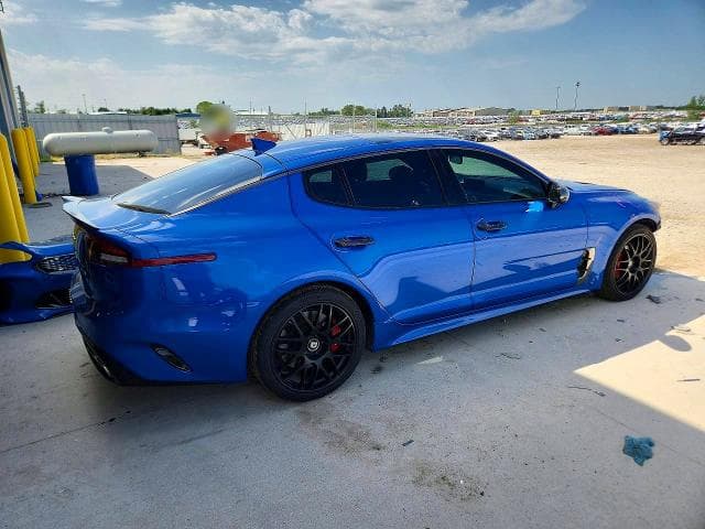 2022 KIA STINGER GT2 3
