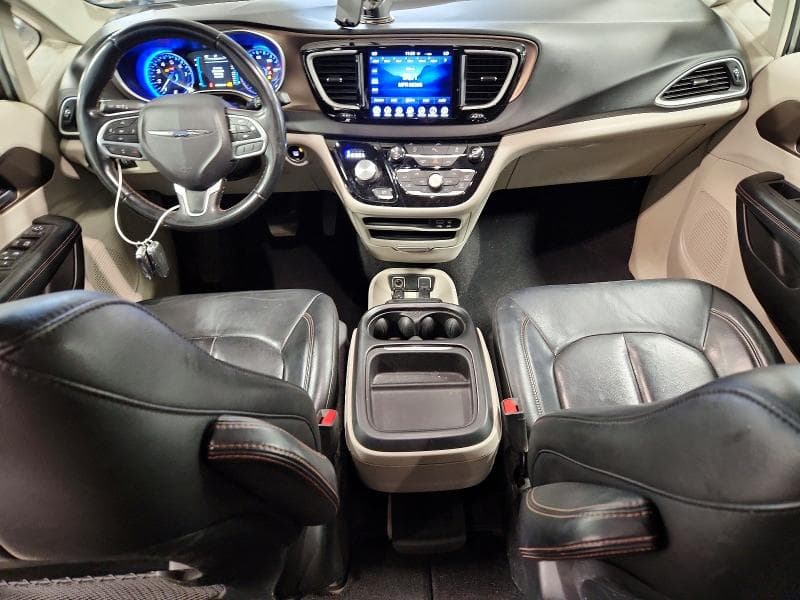 2017 CHRYSLER PACIFICA TOURING L 8