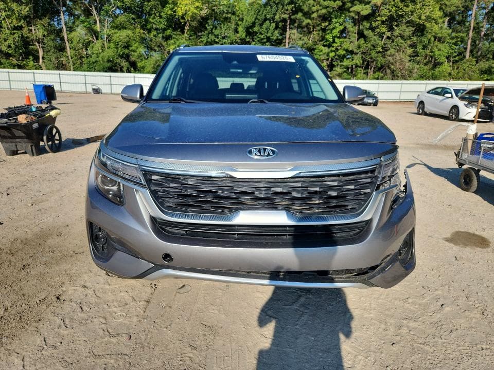 2021 KIA SELTOS S 5