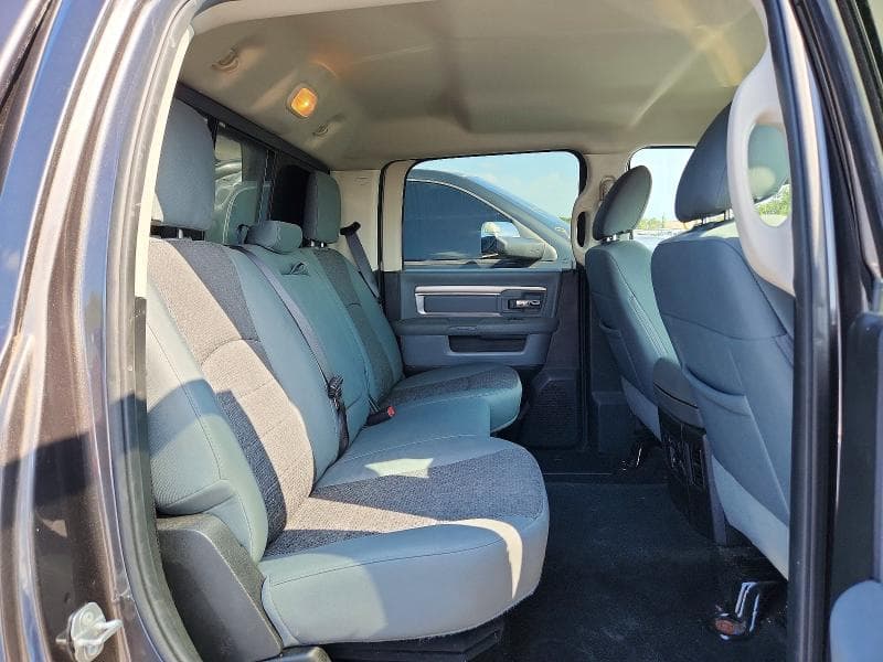 2017 RAM 1500 SLT 10