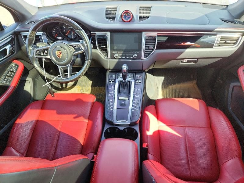 2018 PORSCHE MACAN GTS 8