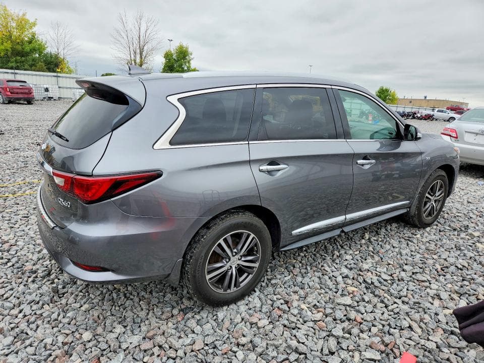 2017 INFINITI QX60 BASE 3