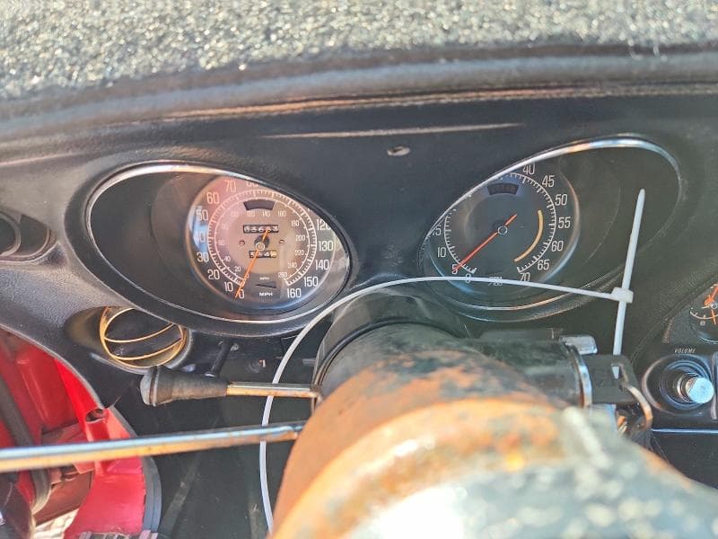 1975 CHEVROLET UK 9
