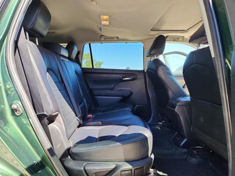 2023 TOYOTA HIGHLANDER XLE 11