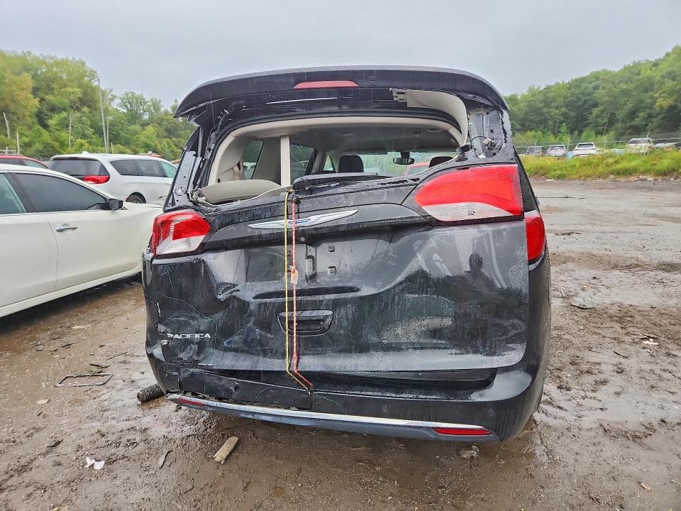 2018 CHRYSLER PACIFICA TOURING L 6