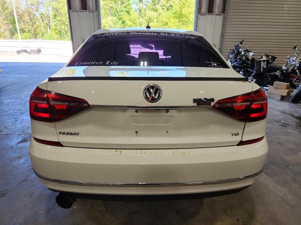2017 VOLKSWAGEN PASSAT S 6