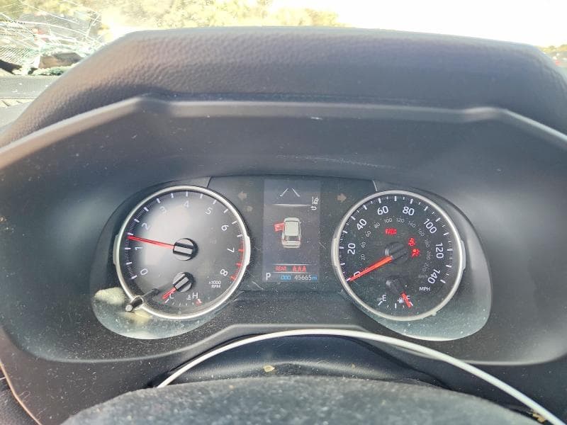 2021 TOYOTA RAV4 LE 9