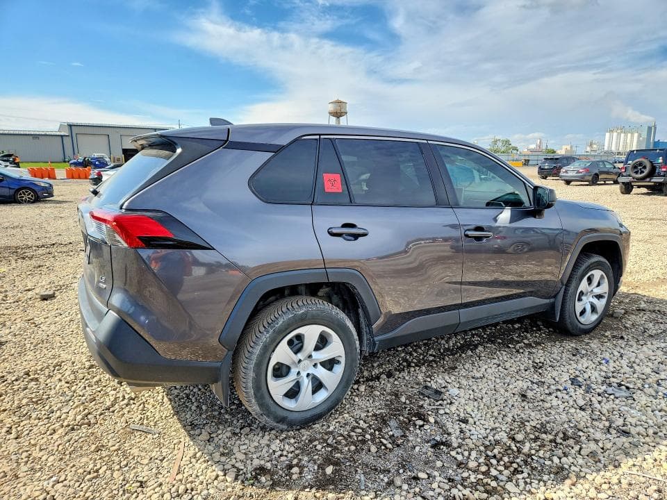 2024 TOYOTA RAV4 LE 3