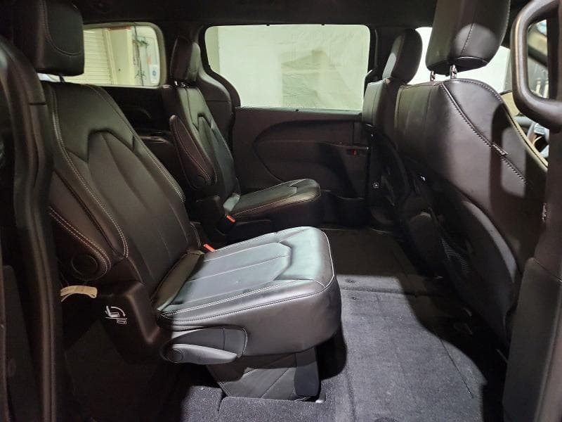 2027 CHRYSLER PACIFICA SELECT 11