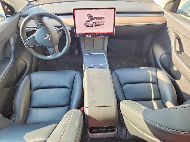 2022 TESLA MODEL Y 8